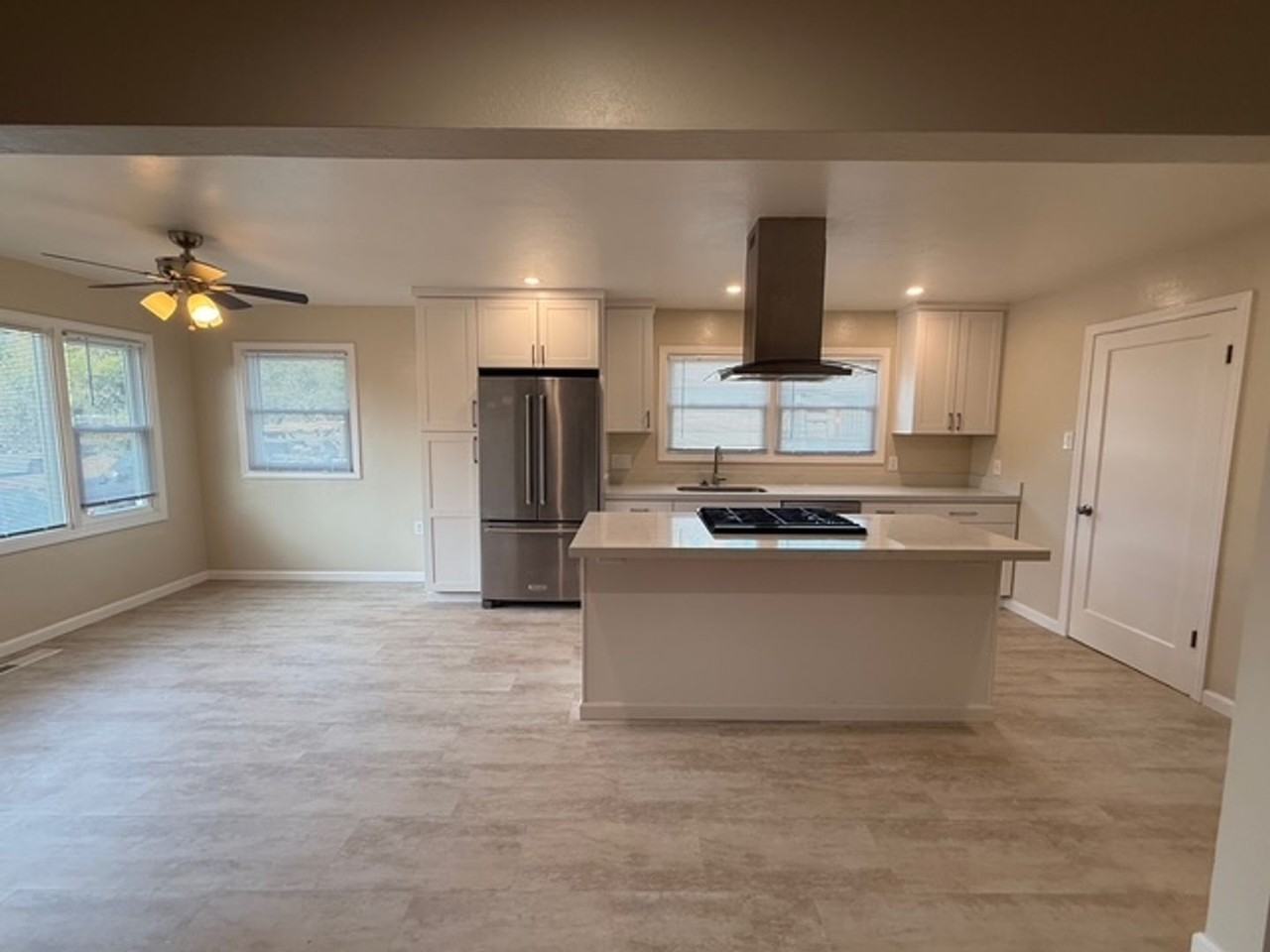 1924 King St - Photo 5 of 23