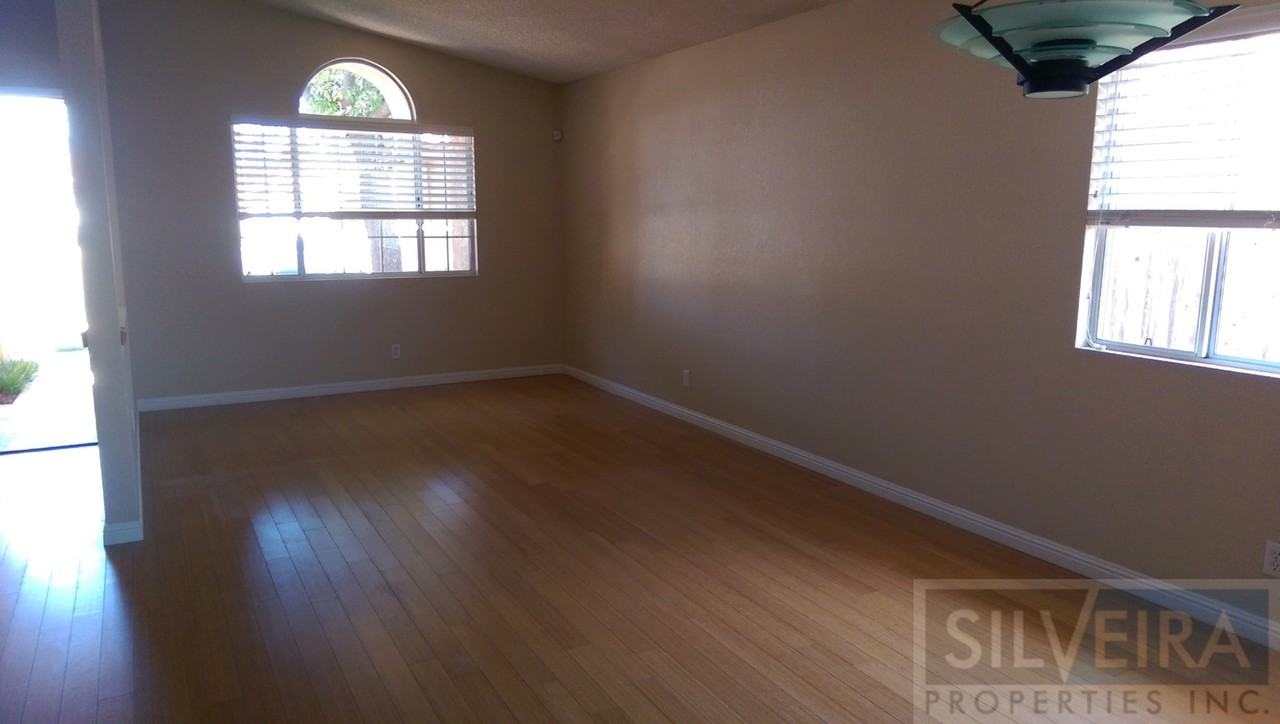 553 Santa Cruz Ct - Photo 6 of 26