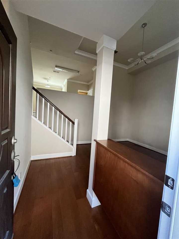 9012 E Fairview Ave #B - Photo 7 of 21