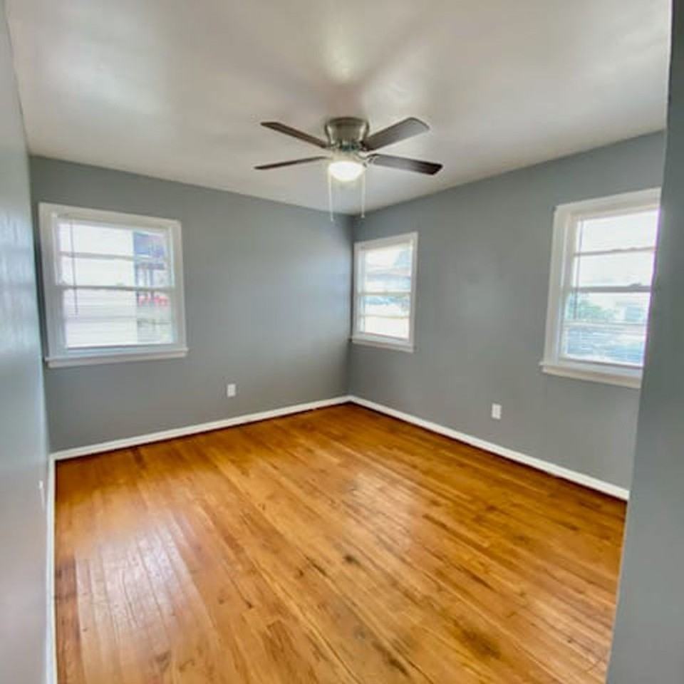 5423 Avenue D - Photo 7 of 8