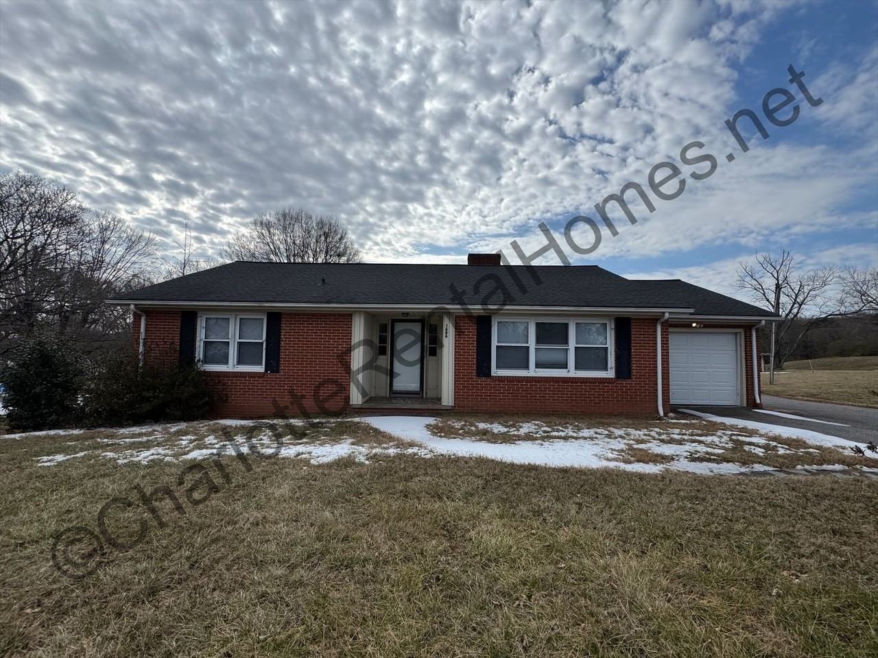 1686 Nc Highway 90 E - Photo 2 of 12