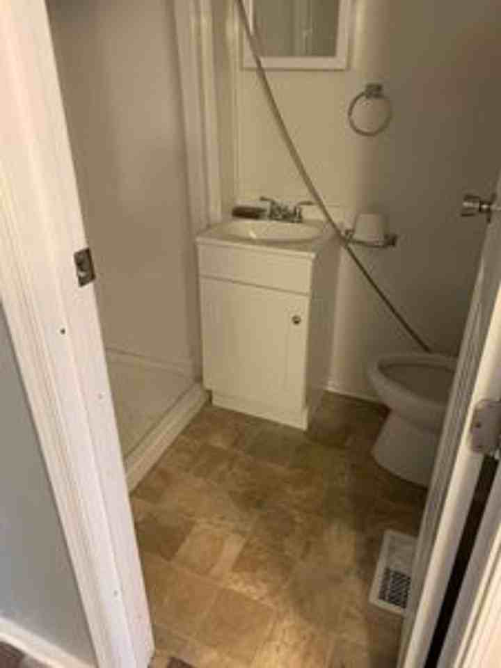 5514 Almond Ave - Photo 6 of 17