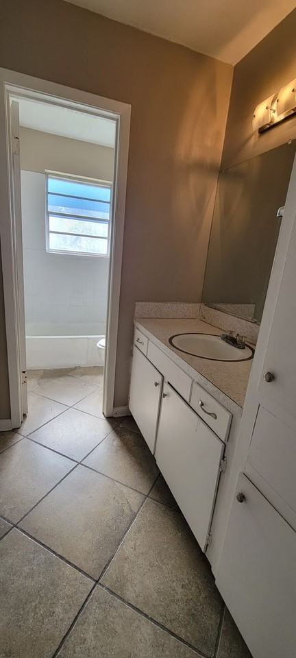 2609 Wisteria St - Photo 5 of 12