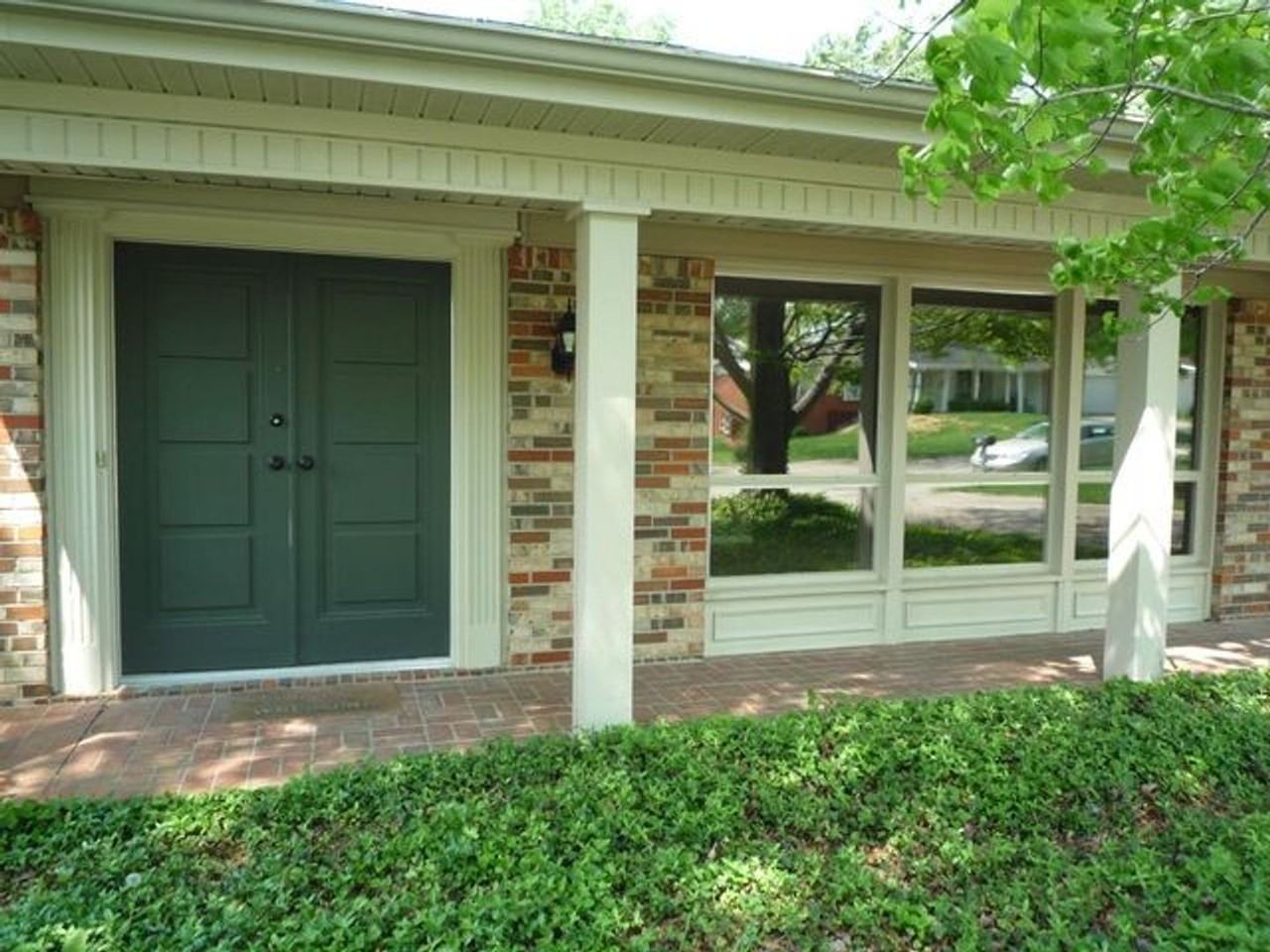 1023 Falcon Dr - Photo 2 of 16