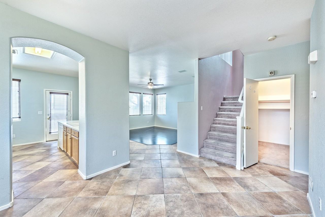 7601 Curiosity Ave - Photo 2 of 22