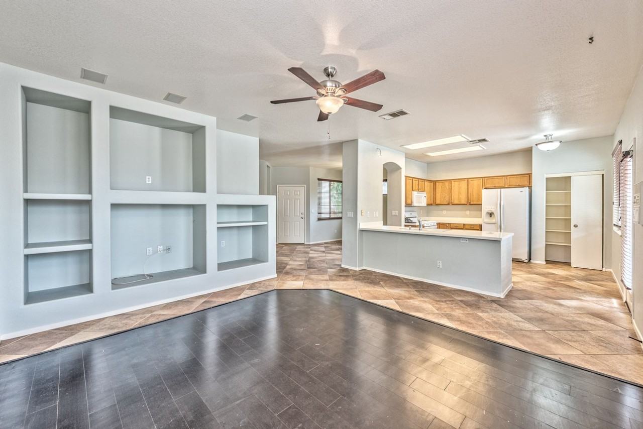 7601 Curiosity Ave - Photo 3 of 22