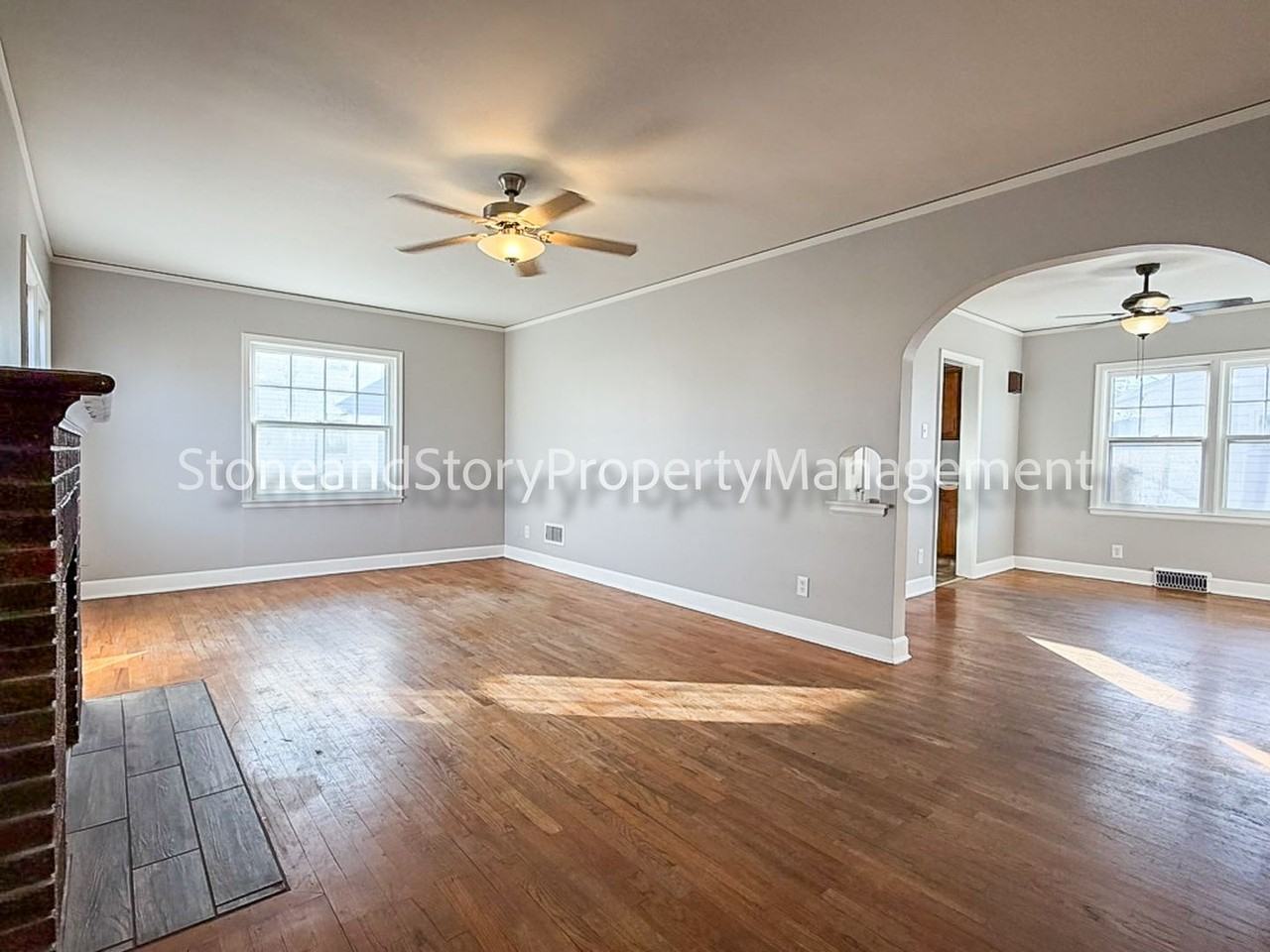 1047 Ne Forest Ave - Photo 6 of 24