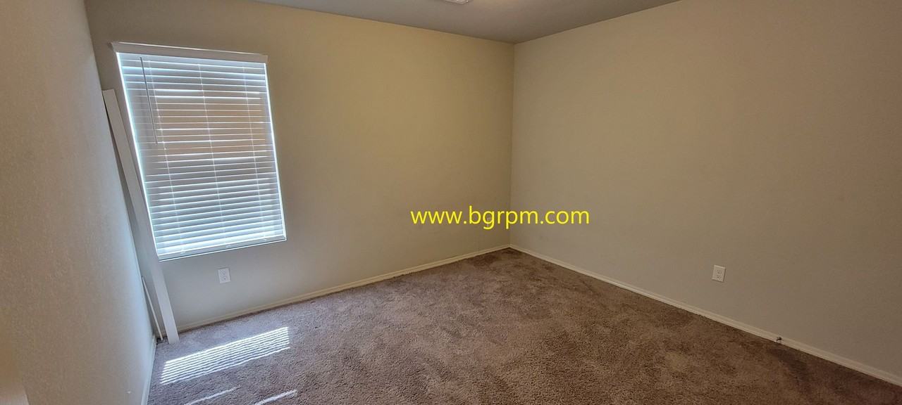 6733 Red Oak Ln - Photo 7 of 15