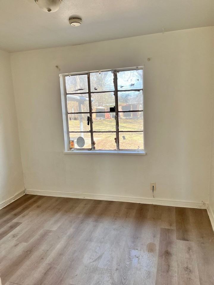 2920 Meadow Ave - Photo 7 of 9