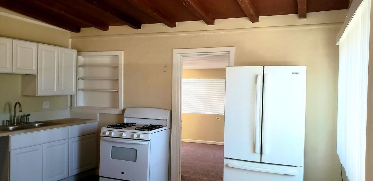 7420 Geronimo Trl - Photo 3 of 16