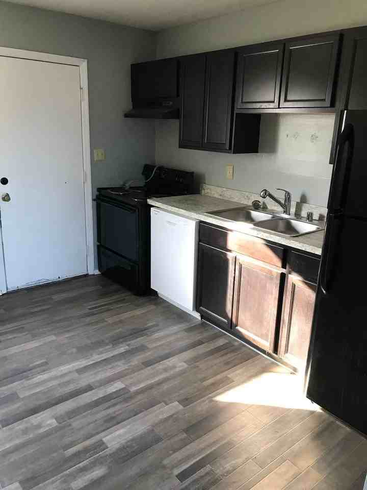 1116 Birch Dr - Photo 2 of 8