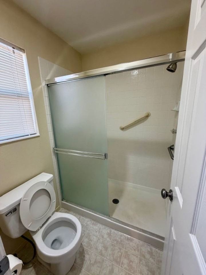 6125 Greenbrook Dr - Photo 7 of 10