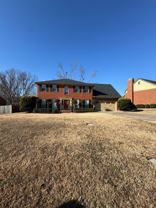 4573 Oxford Dr - Photo 1 of 1