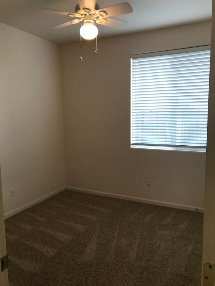 10136 Swann Way - Photo 6 of 16