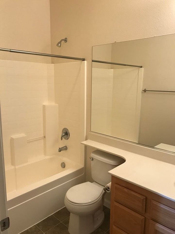 10136 Swann Way - Photo 7 of 16