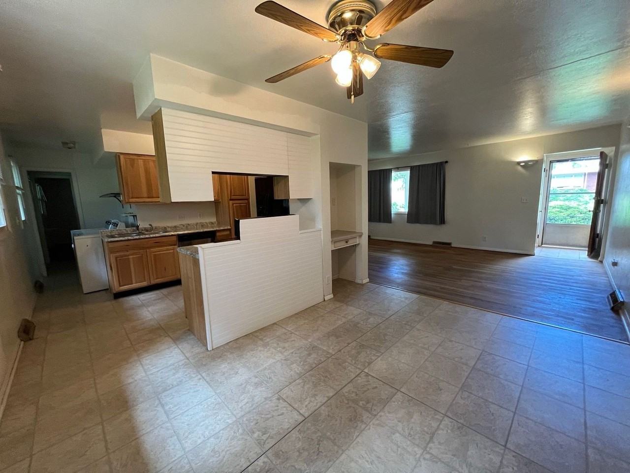 1305 Springfield Dr - Photo 6 of 24