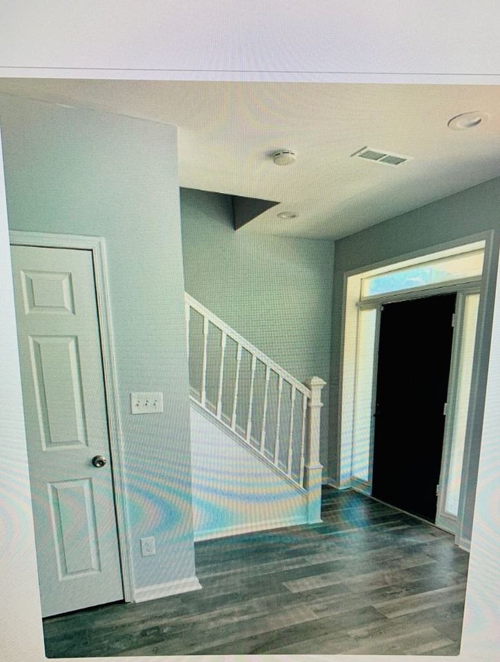 3604 Oakmont Ave - Photo 4 of 9