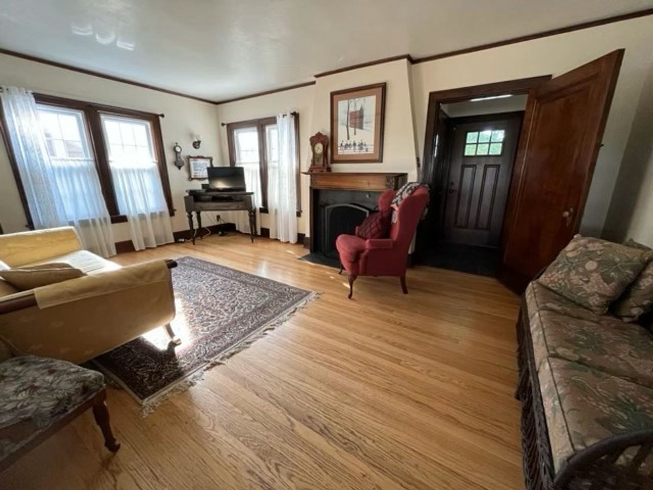 6014 Poppleton Ave - Photo 3 of 18