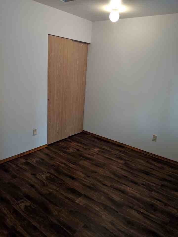 3335 Northwest Ave - Photo 6 of 8