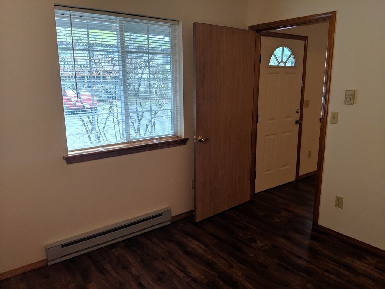 3335 Northwest Ave - Photo 7 of 8