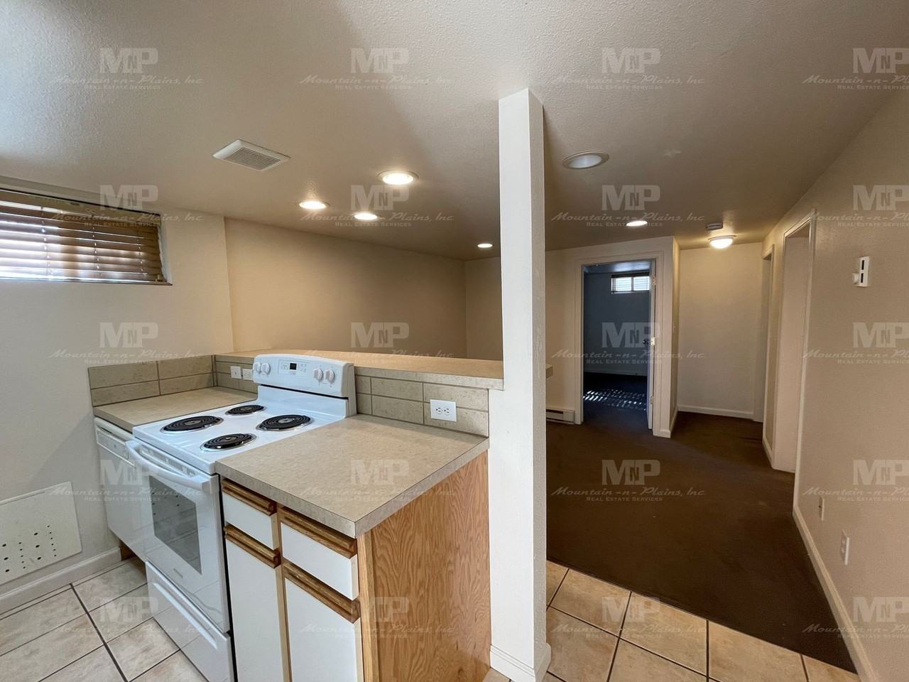 611 1/2 S Grant Ave - Photo 5 of 15