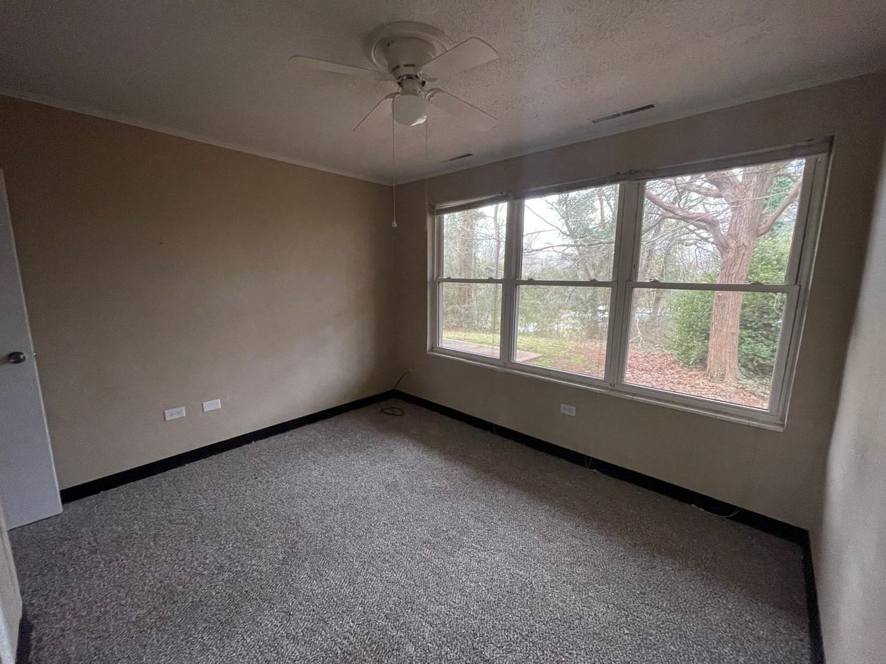 1100 Venita Dr - Photo 6 of 9