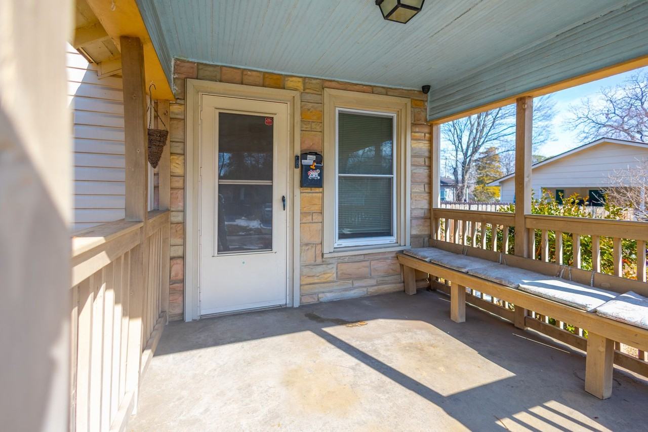 3412 W 7th St - Photo 3 of 21