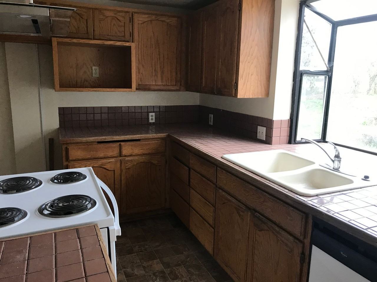 2209 Roosevelt Blvd - Photo 6 of 10