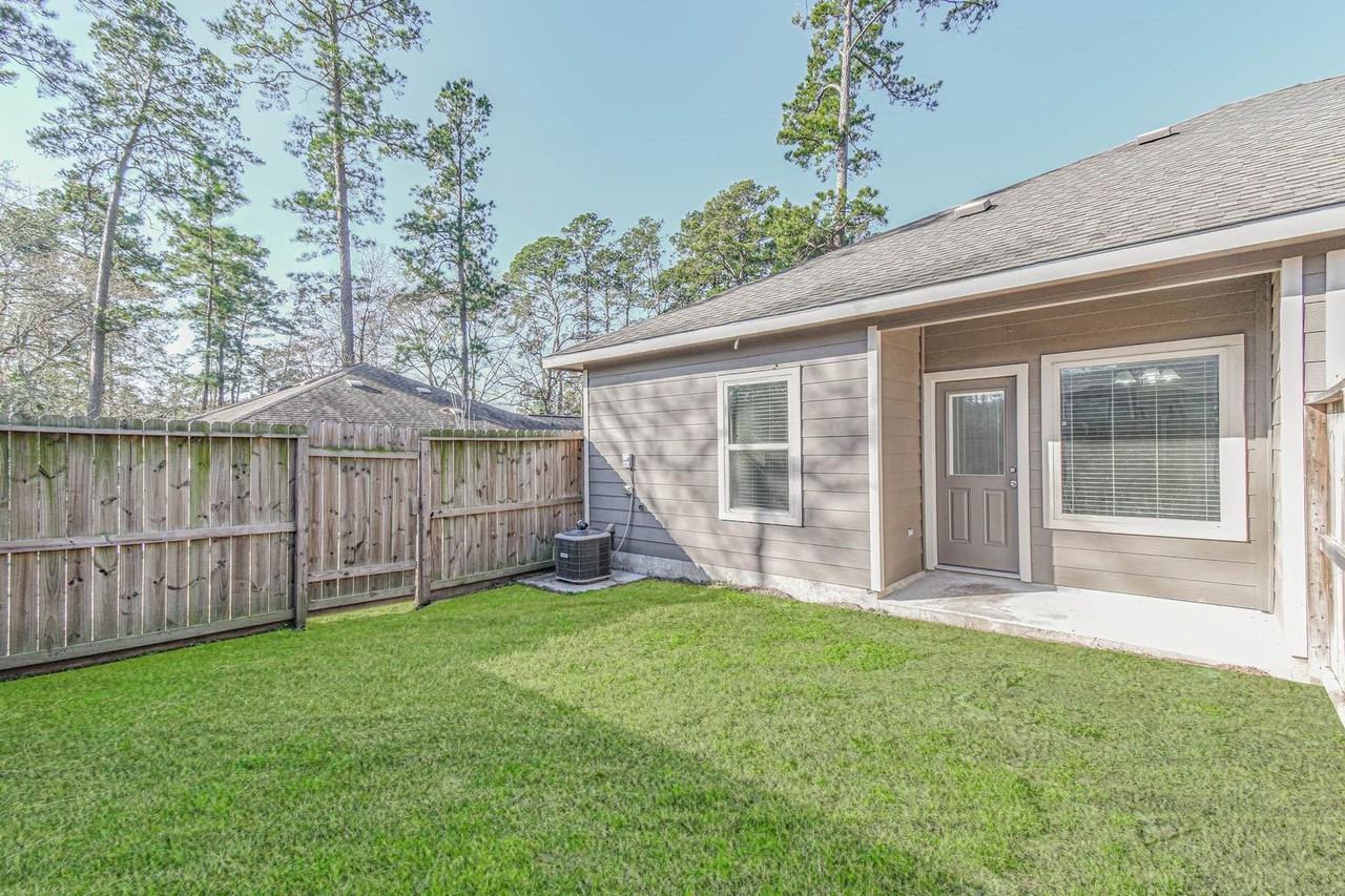 15786 Cottonwood Dr - Photo 3 of 20