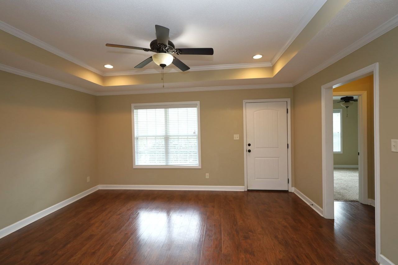 4125 Barrington Dr - Photo 3 of 17