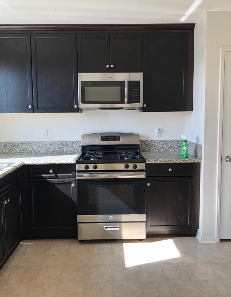 1321 Celestial Way - Photo 3 of 11