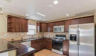 410 E Waverly St - Photo 1 of 1