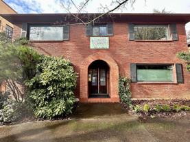 821 Se 29th Ave - Photo 1 of 1