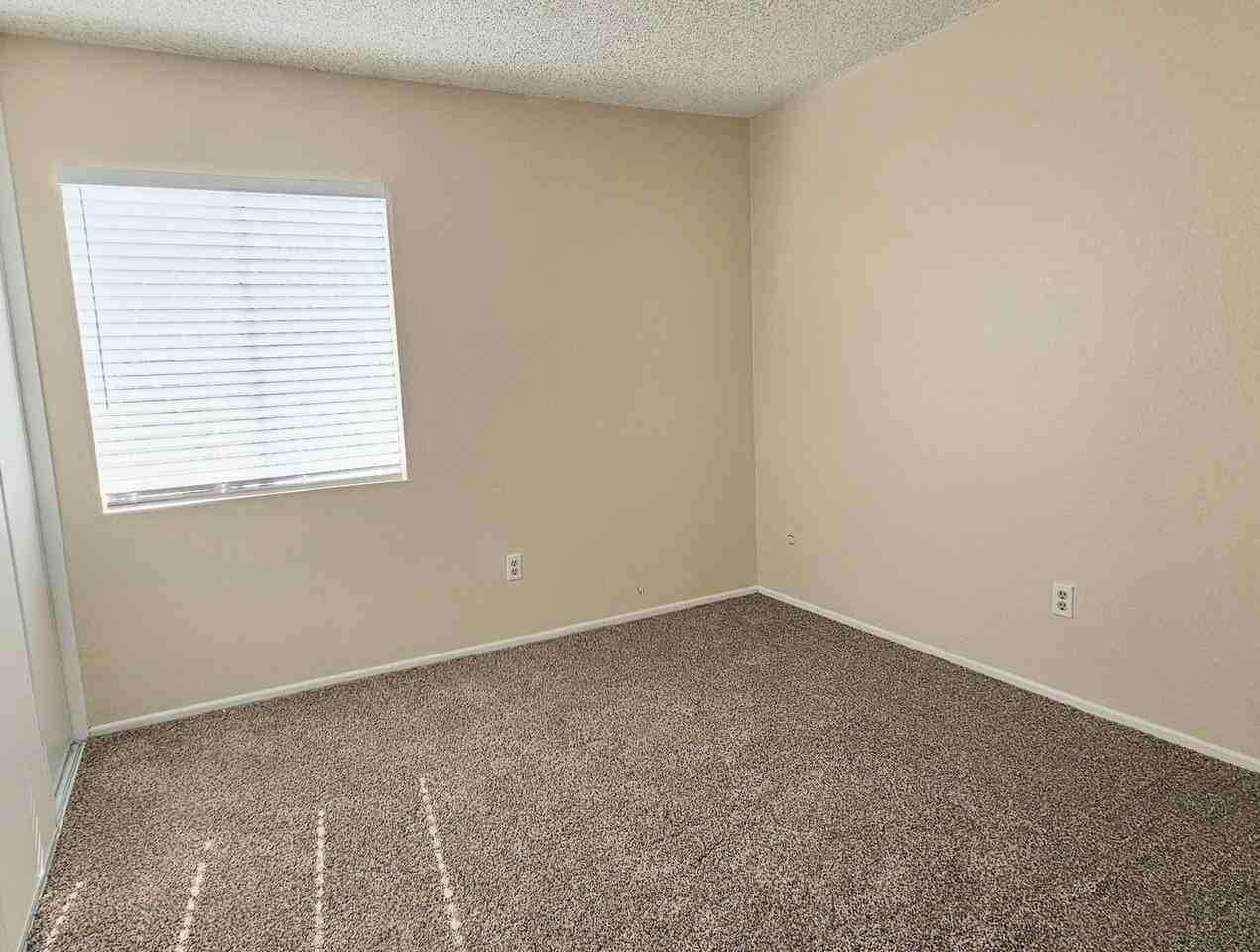 11837 Rancherias Dr - Photo 6 of 17