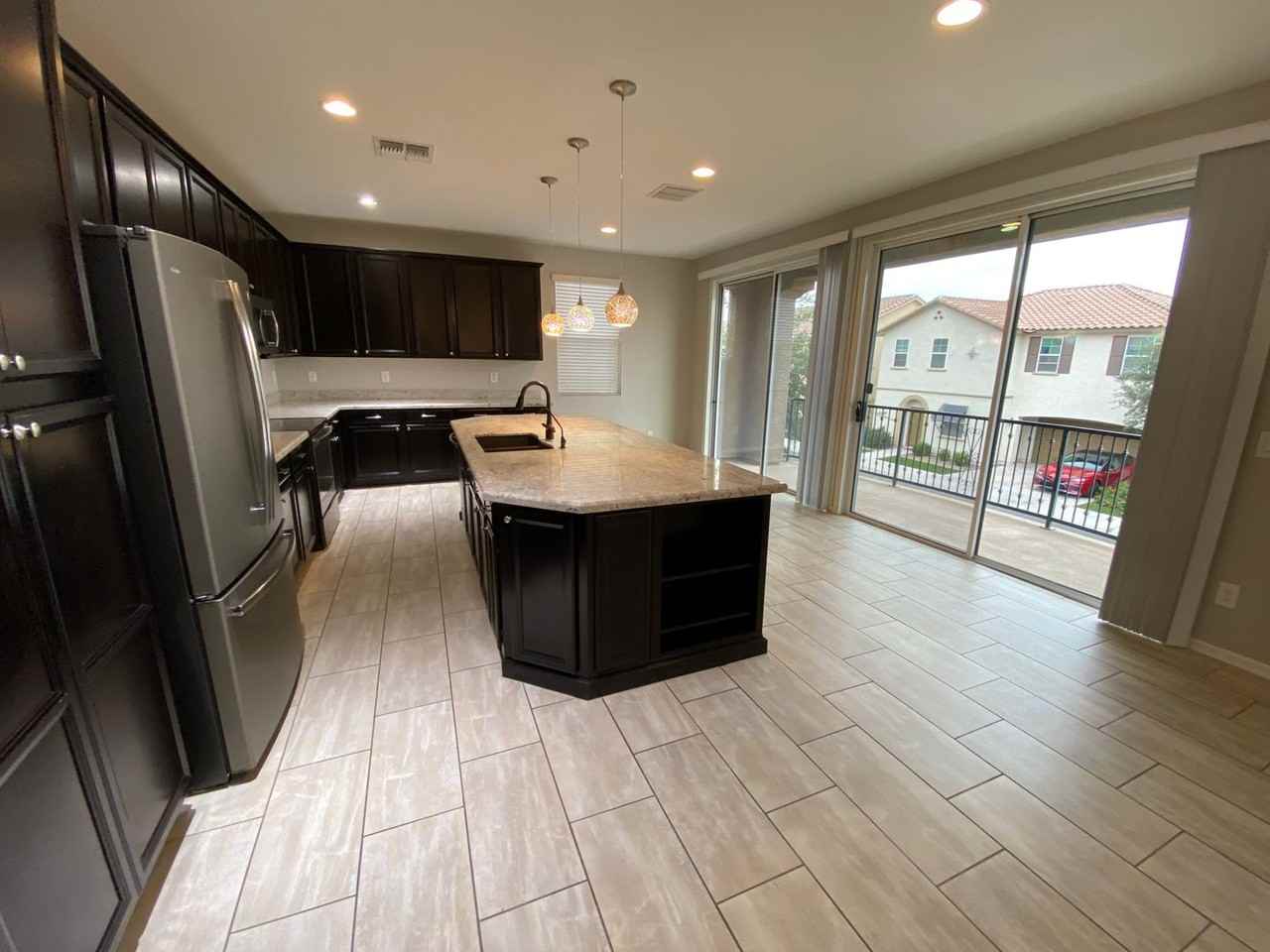 4252 E Toledo St - Photo 4 of 17