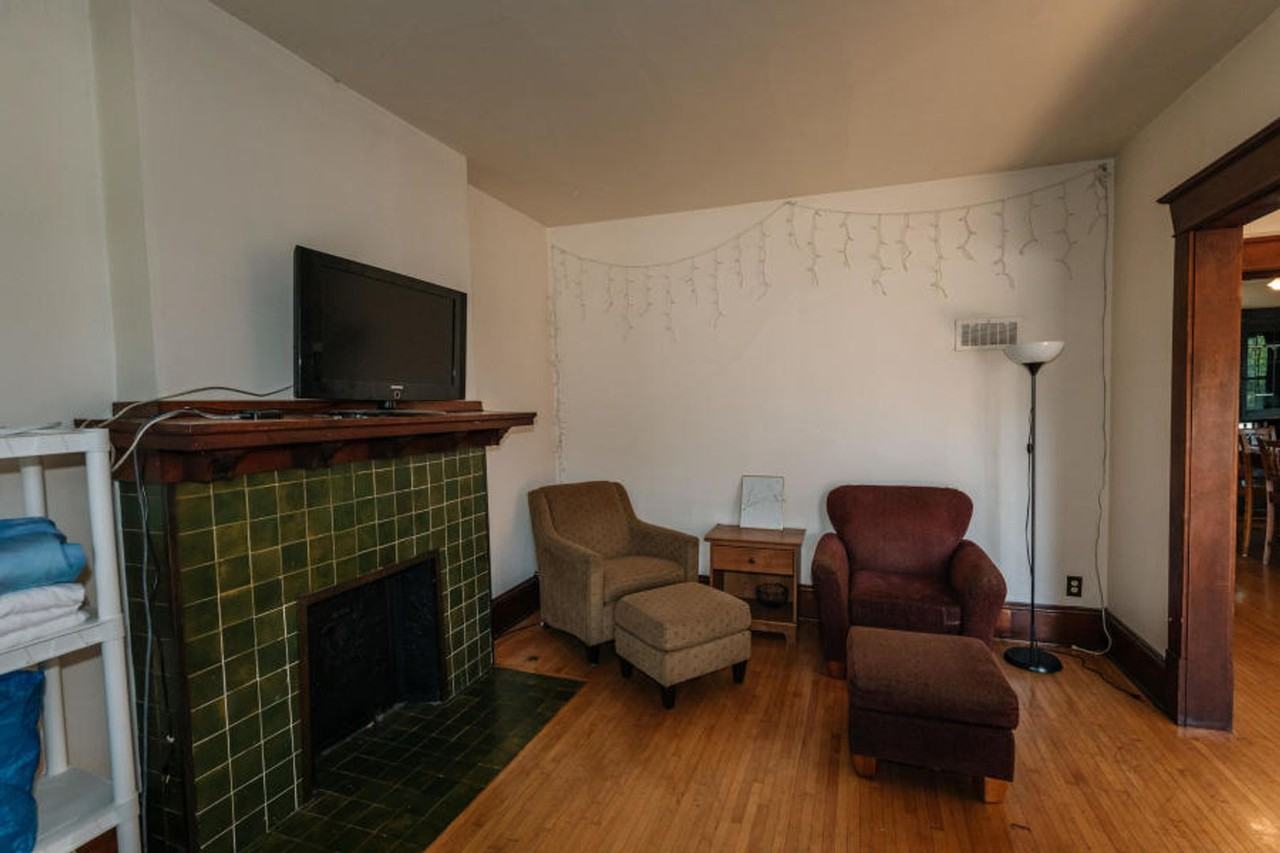 2867 N Farwell Ave - Photo 3 of 22