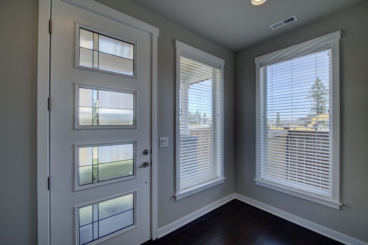 19303 38th Dr Se - Photo 3 of 25