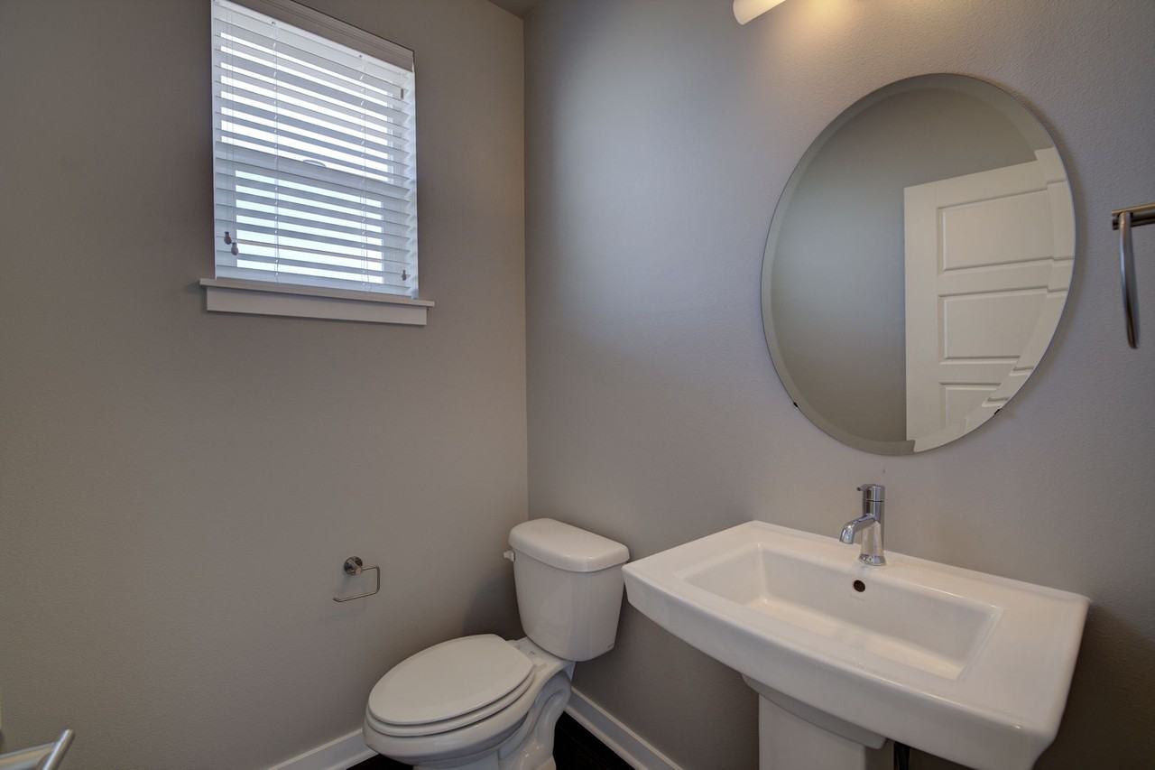 19303 38th Dr Se - Photo 4 of 25