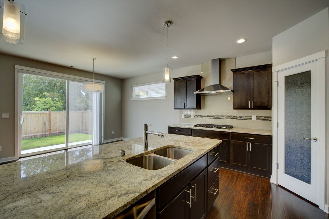 19303 38th Dr Se - Photo 5 of 25