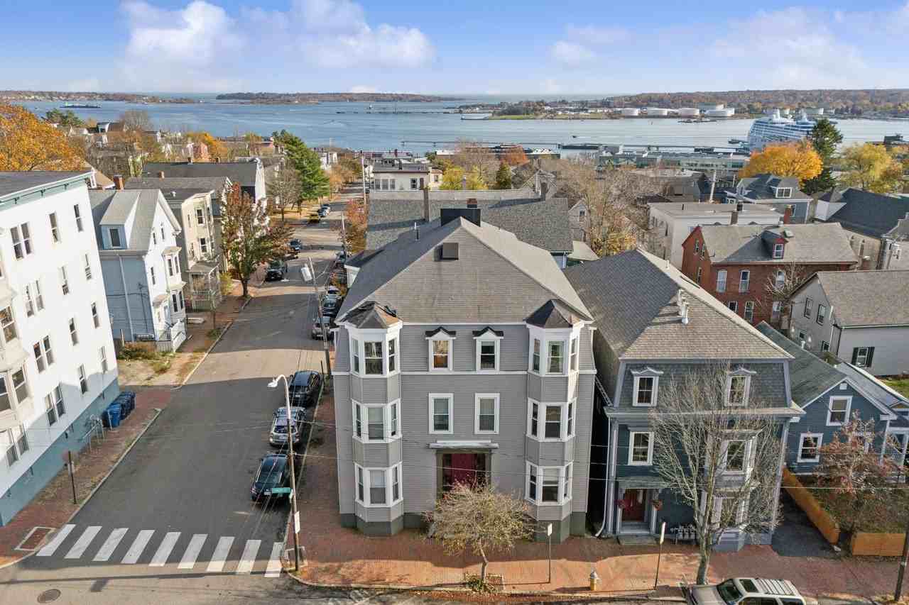 156 Congress Street - Photo 3 of 12