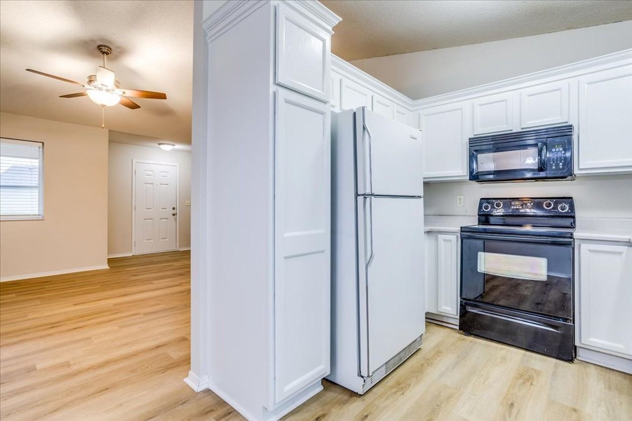 5815 E Pembrook St - Photo 5 of 13