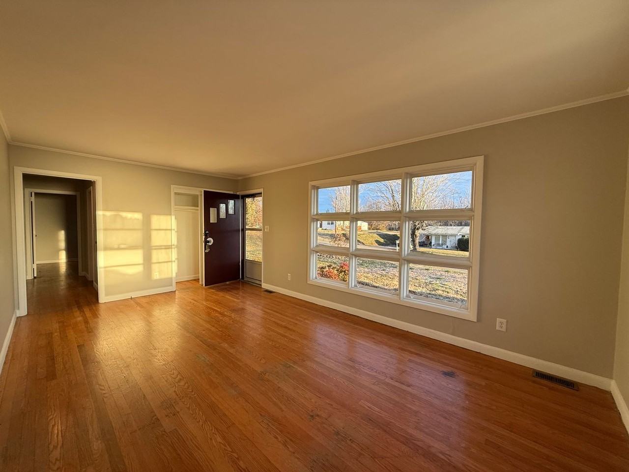 113 Hermitage St - Photo 6 of 22