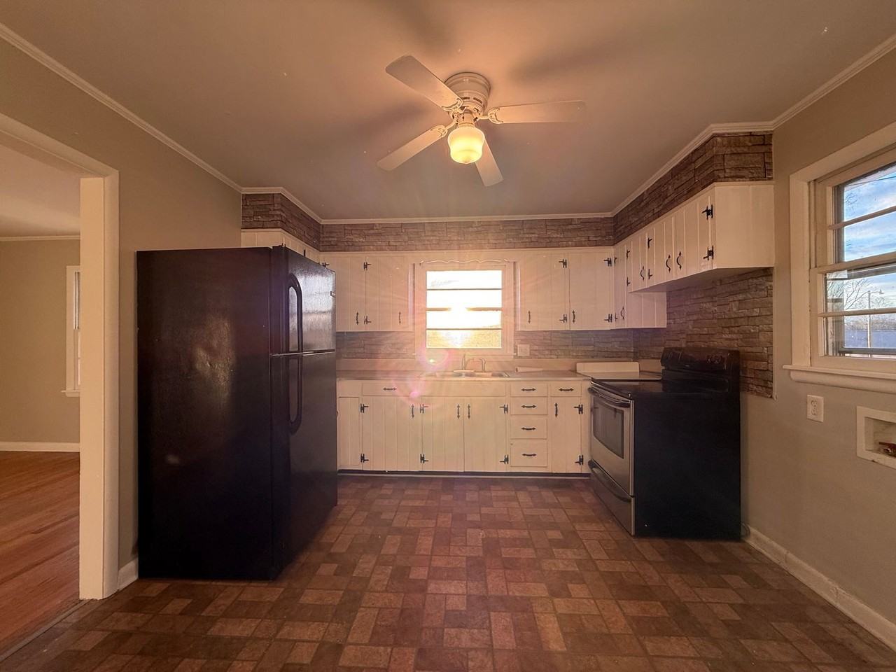 113 Hermitage St - Photo 7 of 22