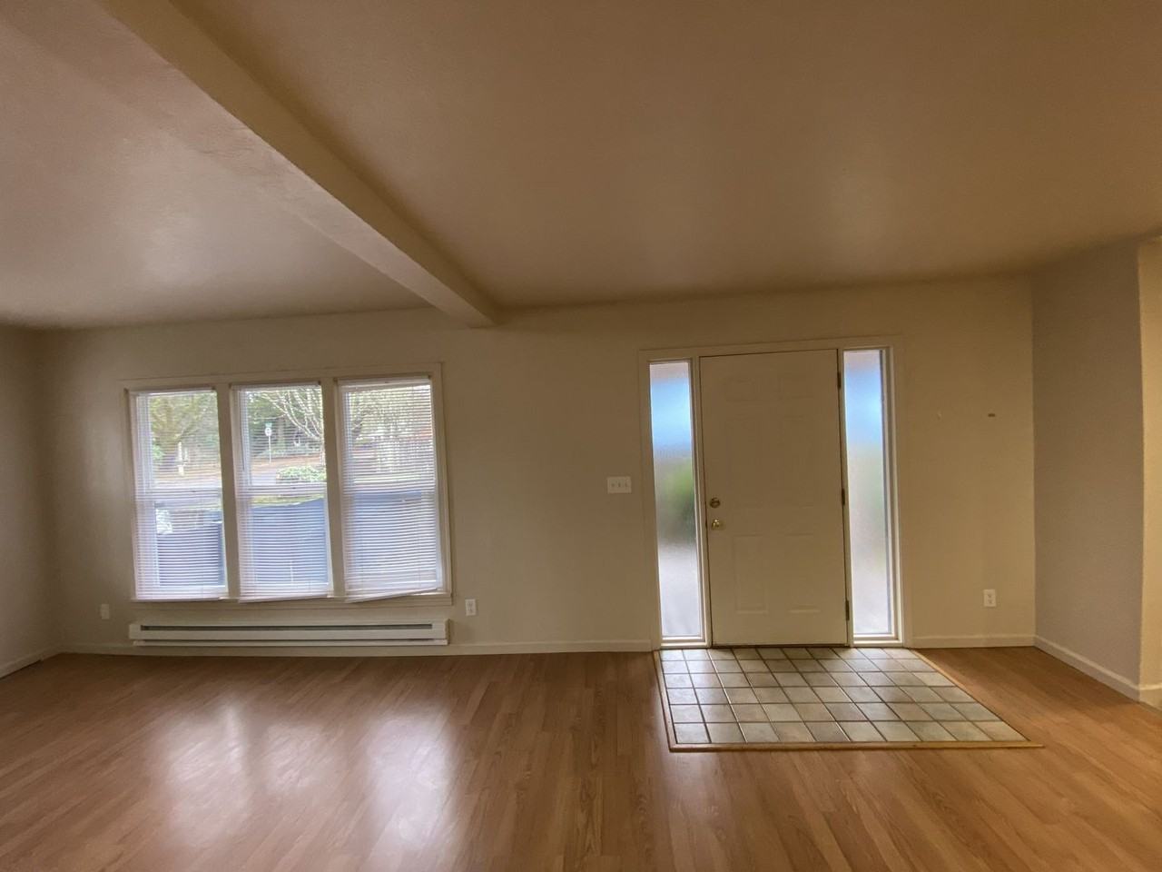 726 Water St - Photo 3 of 12