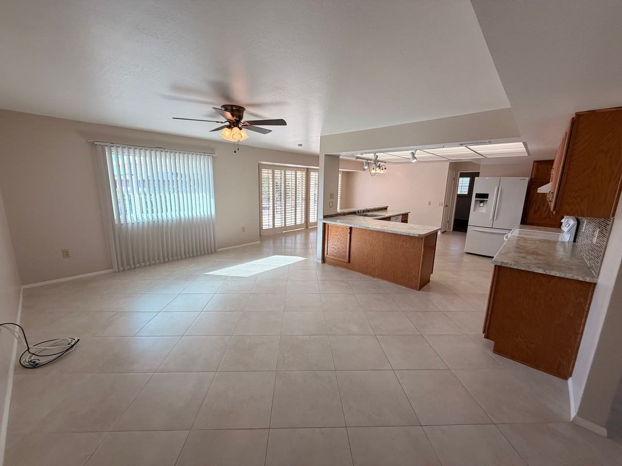 9867 W Picacho Ct - Photo 4 of 20