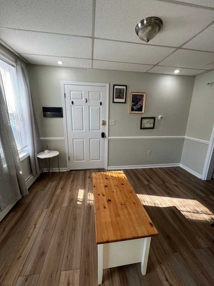 165 E Pomfret St - Photo 5 of 9