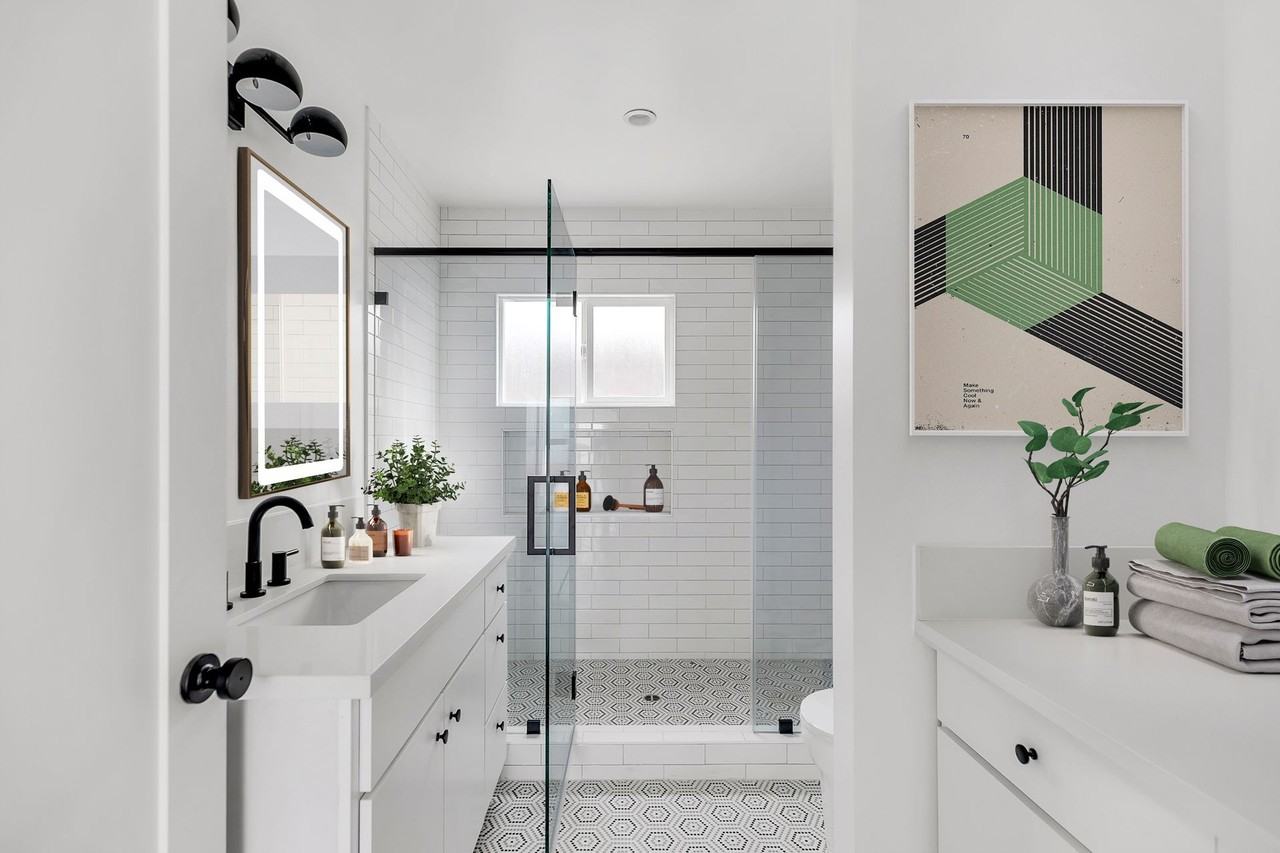 Modern 1 & 2 Beds in Vibrant Hollywood: 5606 Lexington Offers Gated Entry & In - Photo 4 of 5