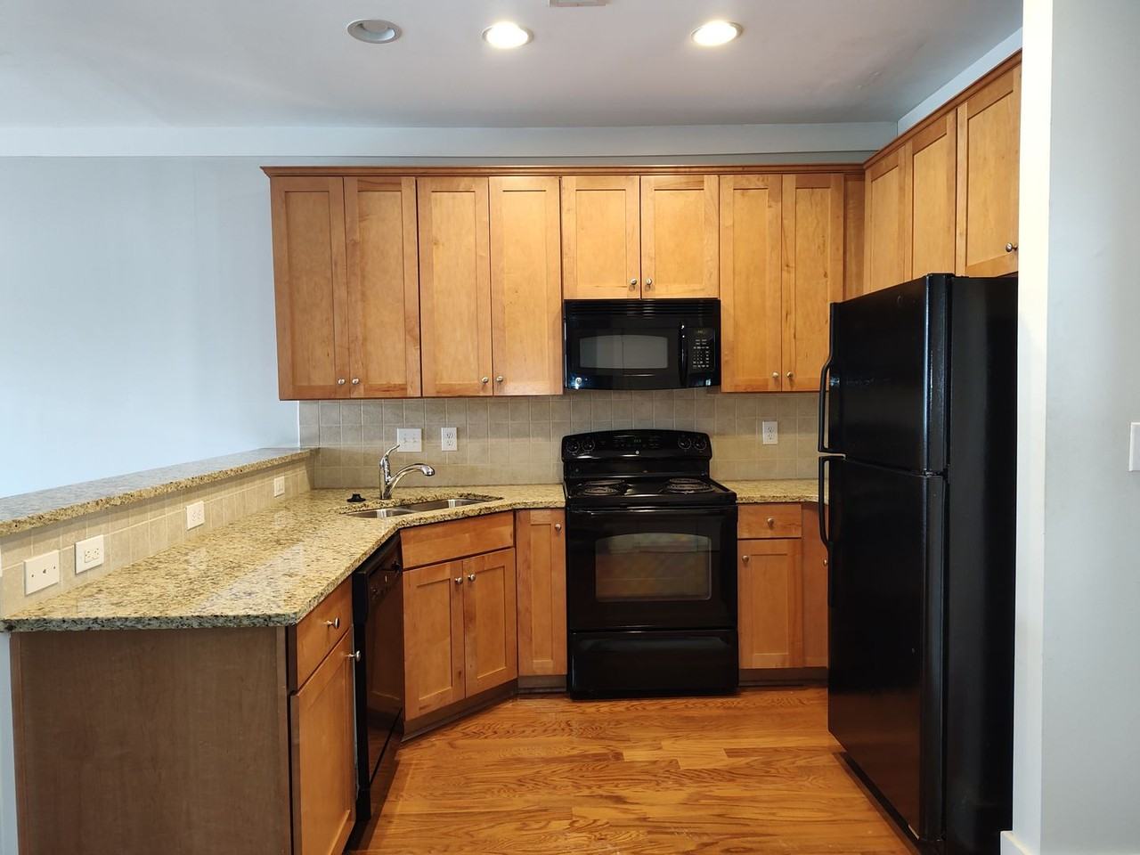 718 Cotton Gin Aly - Photo 2 of 22