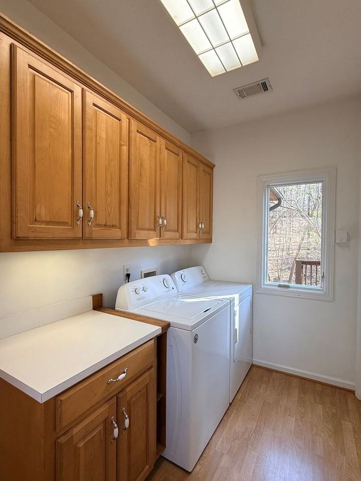 920 White Rd - Photo 6 of 13