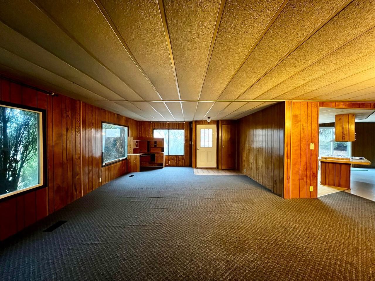 721 S 83rd Ave - Photo 5 of 23